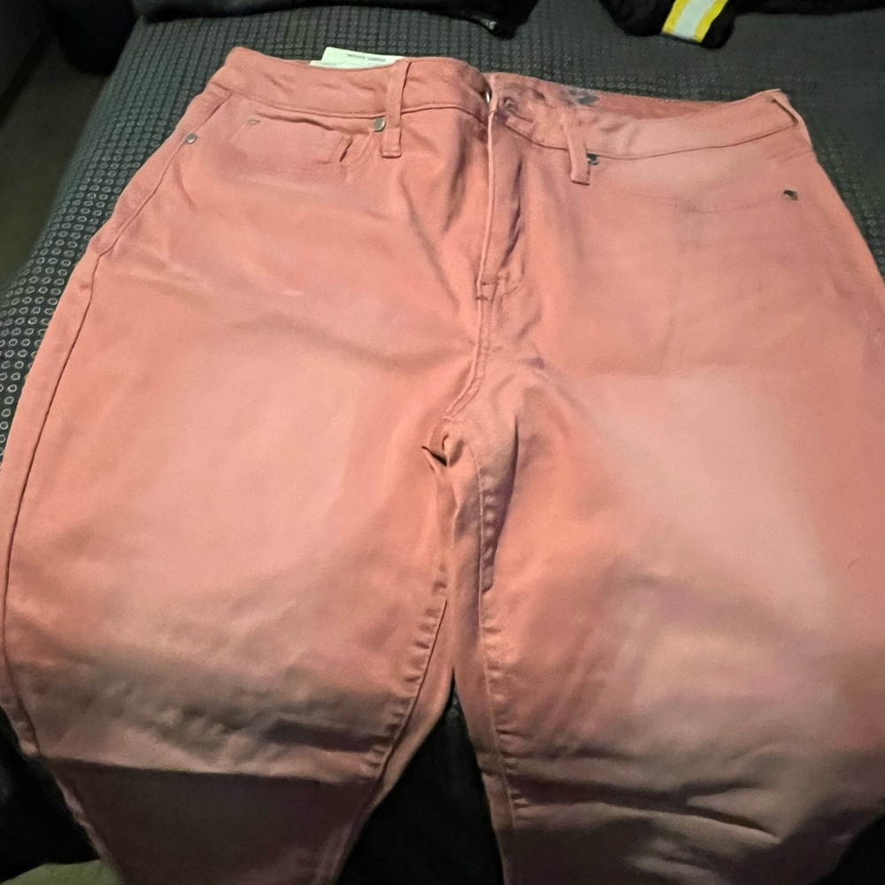 Brand new women’s skinny jeans